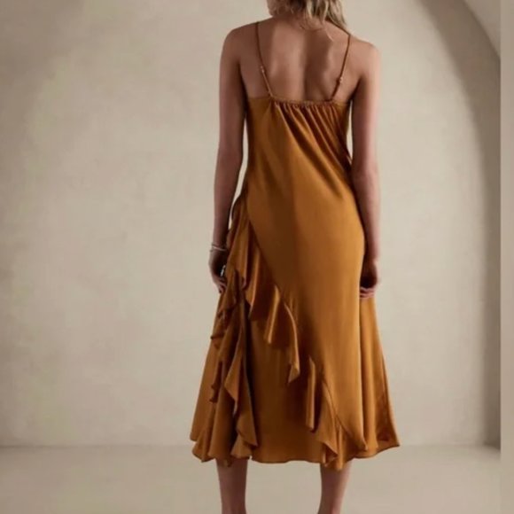 Banana Republic Ruffle Maxi Dress Golden Grass in L - Picture 3 of 10